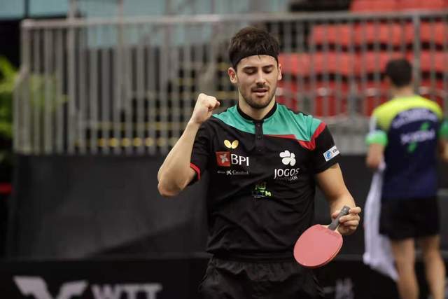 士气推向高 士气推向高