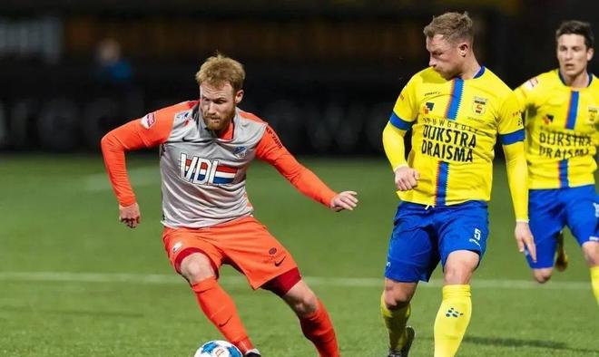 给足球迷们 给足球迷们