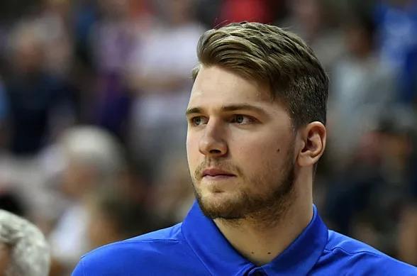 失误频繁影 失误频繁影