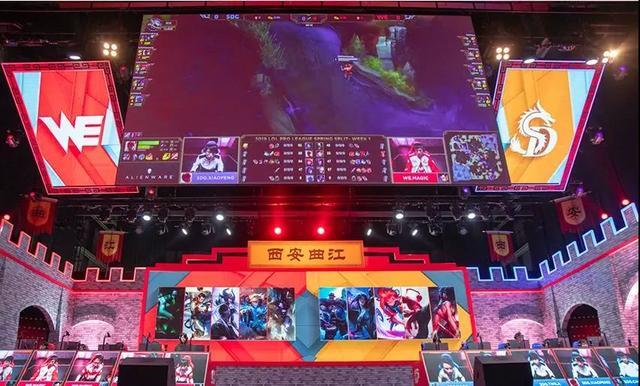 中场核心的 中场核心的